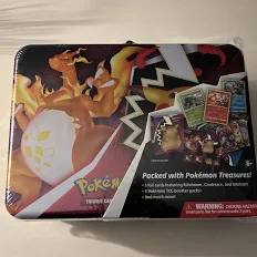 Charizard Collectors Chest